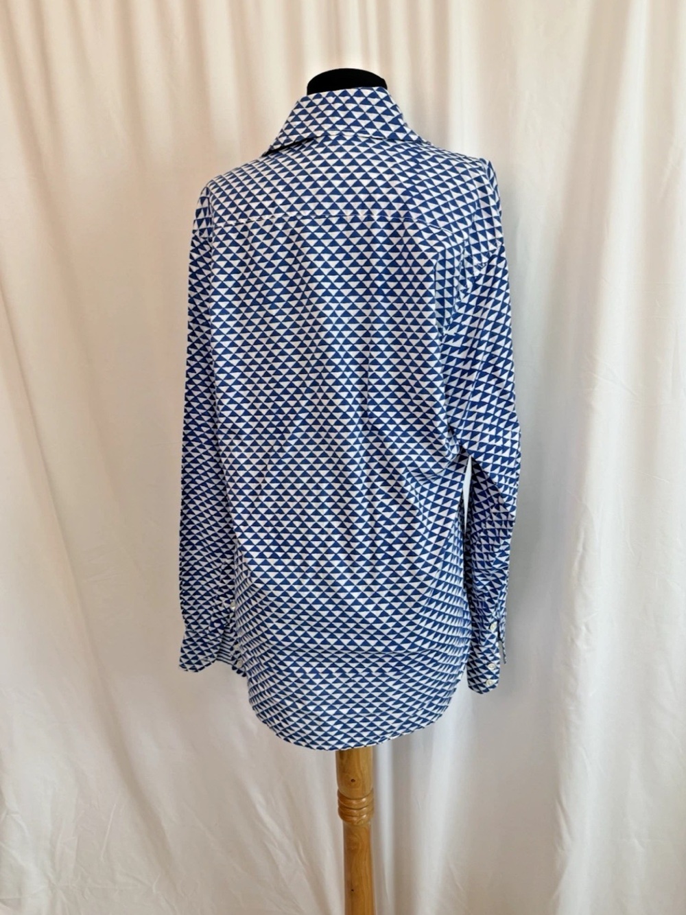 Roberta Roller Rabbit Blue White Button Down Shirt - Size Medium - Picture 4 of 5